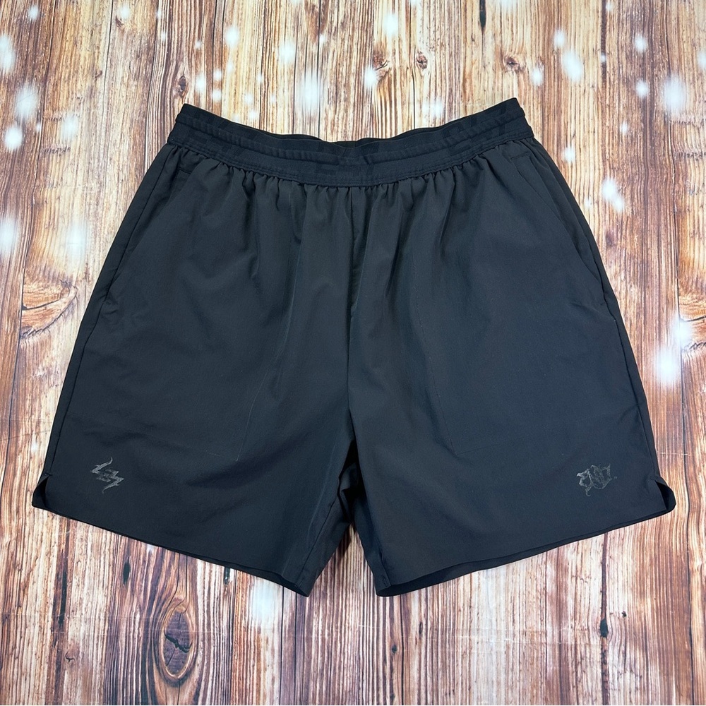 Represent End. Black Men's Shorts Size Medíum